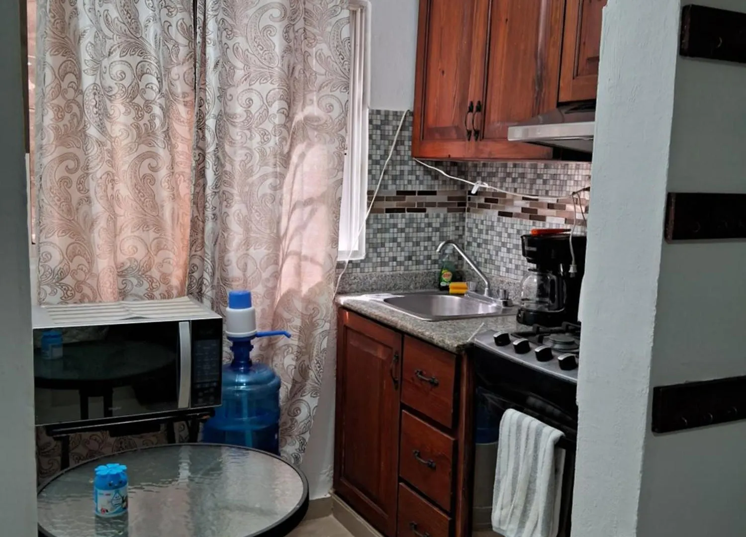 Cozy Studios-Private Entrance- Hs Internet-Ac-Hot Water-Backup Generator-Near The Beach Puerto Plata Dominican Republic